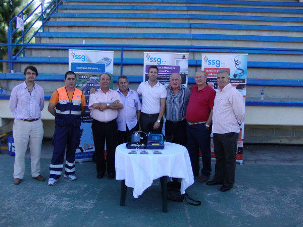 Miembros de Grupo SSG con veteranos del Sevilla FC y Santiago González Montaño de la Fundación del Sevilla FC
